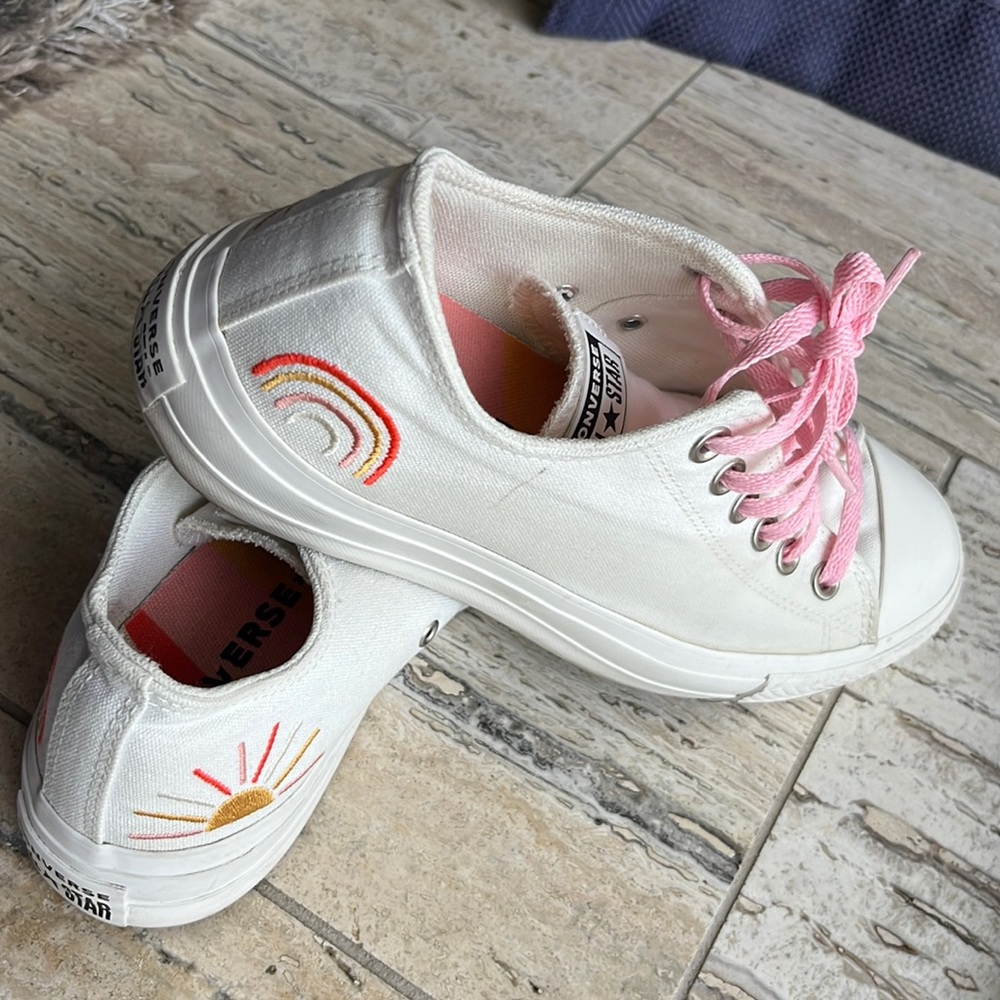 Converse platform low tops